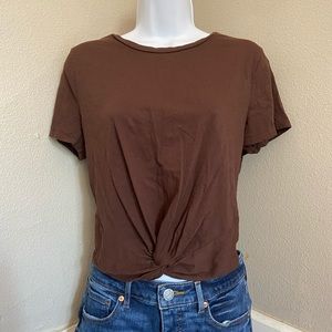 🎉5 for $25✌️Brown knotted crop top